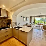 Les Restanques Vue Bastide Rez Jardin 3021