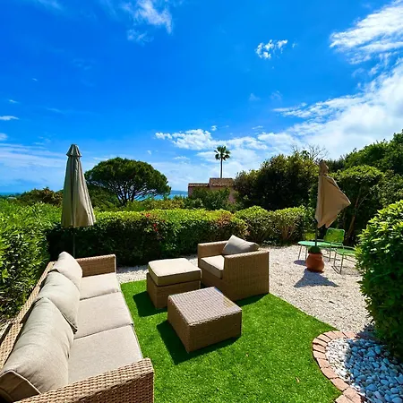 Les Restanques Vue Bastide Rez Jardin 3021 Апартаменты *