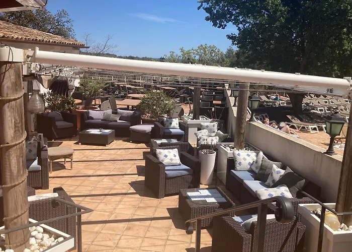 Les Restanques Vue Bastide Rez Jardin 3021 Grimaud
