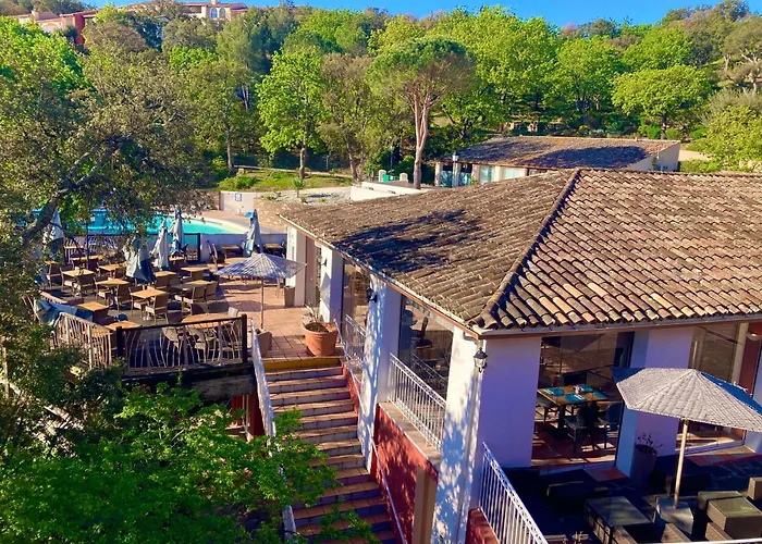 Les Restanques Vue Bastide Rez Jardin 3021 شقة *