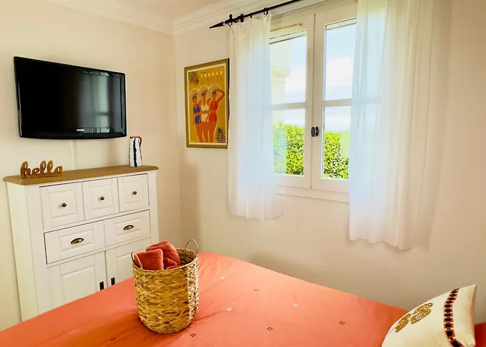 Les Restanques Vue Bastide Rez Jardin 3021 Grimaud