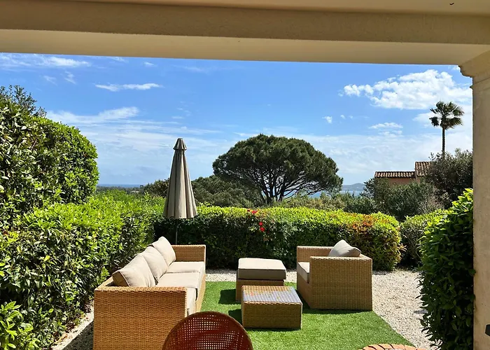 Les Restanques Vue Bastide Rez Jardin 3021